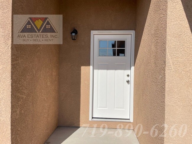 753 E Springmont Dr in Pueblo West, CO - Building Photo - Building Photo