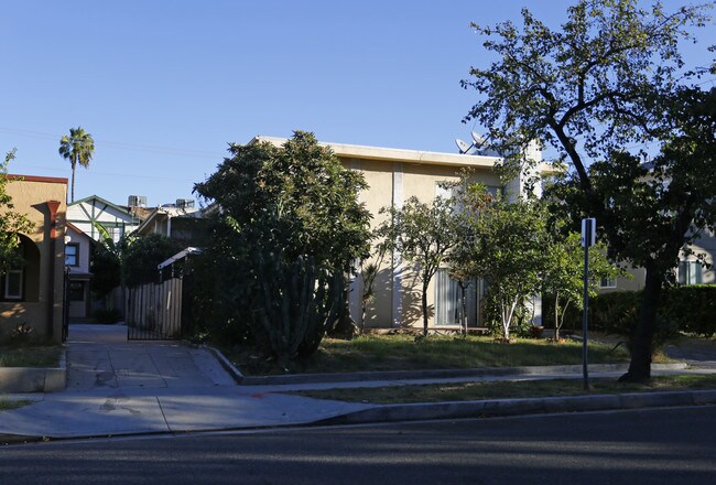 405 Salem St in Glendale, CA - Foto de edificio - Building Photo