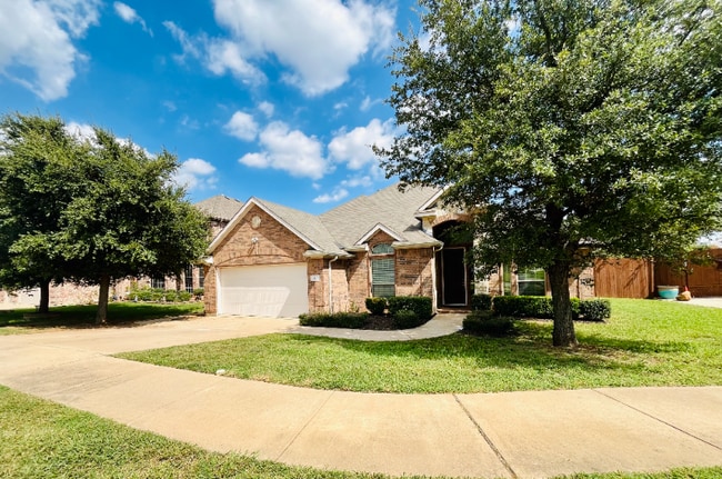 property at 11 Beechcreek Dr