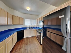 6034 S Lostan Ave in Tucson, AZ - Foto de edificio - Building Photo