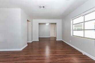 195 E 28th St in West Palm Beach, FL - Building Photo - Building Photo