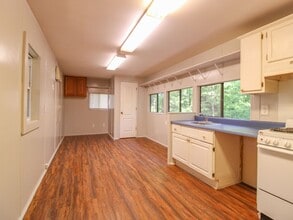 34 Lexy Ln in Muscle Shoals, AL - Building Photo - Building Photo