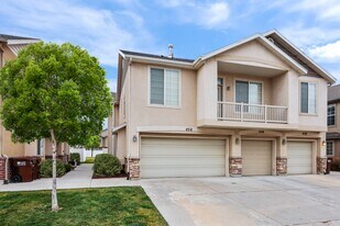 452 N Kent Ln in North Salt Lake, UT - Building Photo