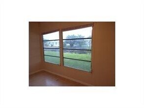 6680 NW 16th St in Margate, FL - Building Photo - Building Photo