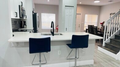 3202 Merrick Terrace in Margate, FL - Building Photo - Building Photo