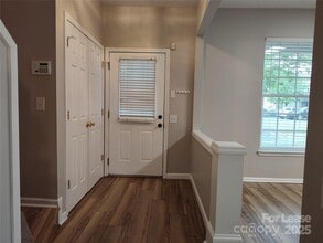 8334 Gossomer Bay Dr in Charlotte, NC - Building Photo - Building Photo