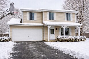 2231 Wentworth Ct in Naperville, IL - Building Photo
