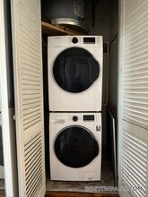 127 Pembroke St, Unit 5 in Boston, MA - Foto de edificio - Building Photo