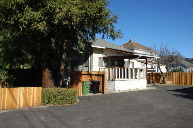 986 Bellomy St in Santa Clara, CA - Building Photo - Building Photo