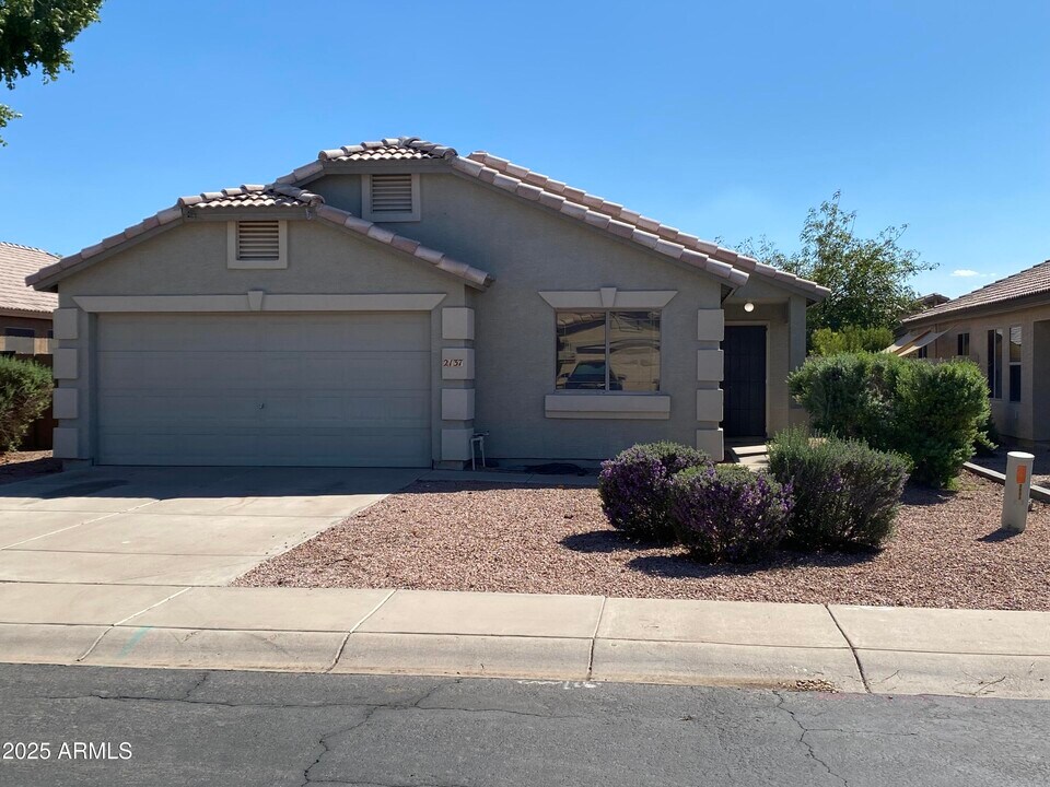 2137 E Saratoga St in Gilbert, AZ - Building Photo
