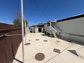 252 Mojave Ln in Henderson, NV - Building Photo - Building Photo
