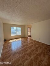 10709 Opalstone St in El Paso, TX - Building Photo - Building Photo