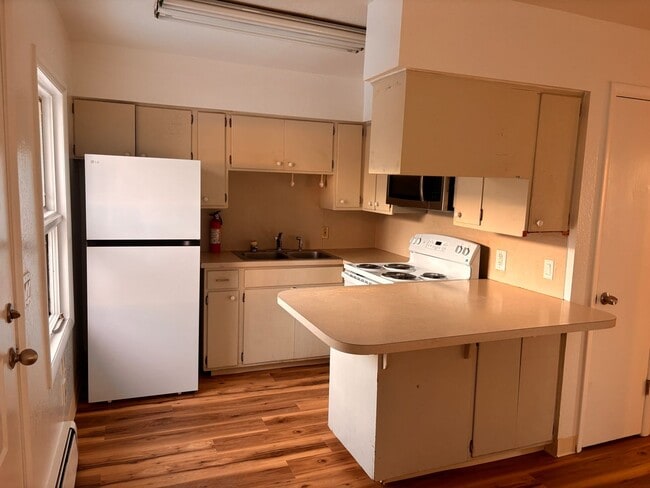 2701 Denali St in Anchorage, AK - Building Photo - Building Photo