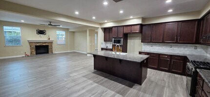 14313 Florence St in Corona, CA - Building Photo - Building Photo