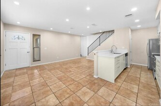 9856 Buena Vista Ave in Santee, CA - Foto de edificio - Building Photo