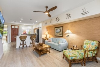 75-6060-6060 Kuakini Hwy in Kailua Kona, HI - Building Photo - Building Photo