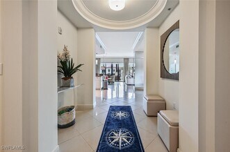 1530 5th Ave S in Naples, FL - Building Photo - Building Photo