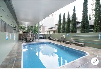 2575 Kuhio Ave in Honolulu, HI - Building Photo - Building Photo