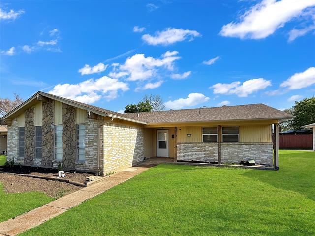 2110 Snowmass Ln in Garland, TX - Building Photo - Building Photo