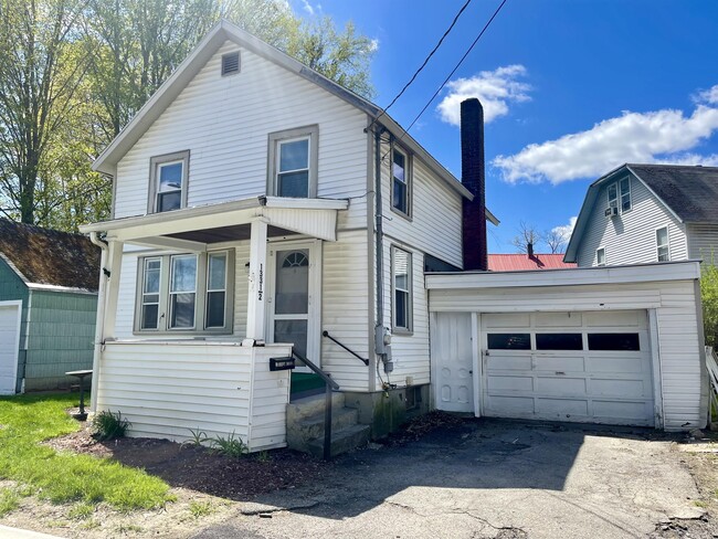 property at 133 1/2 Clinton Ave