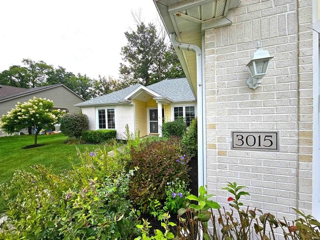 3015 Hedgerow Pass in Fort Wayne, IN - Building Photo - Building Photo