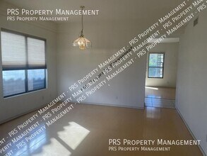 2165 W Olive Way in Chandler, AZ - Building Photo - Building Photo