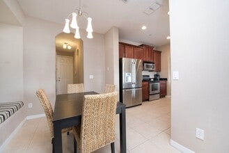 9673 Lake District Ln in Orlando, FL - Building Photo - Building Photo