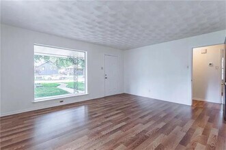 2823 Aster St in Dallas, TX - Building Photo - Building Photo
