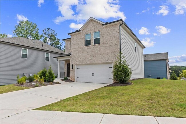 10011 Deerhaven Pkwy in Union City, GA - Foto de edificio - Building Photo