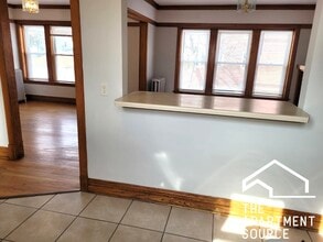 5401 W Dakin St, Unit 2W in Chicago, IL - Building Photo - Building Photo