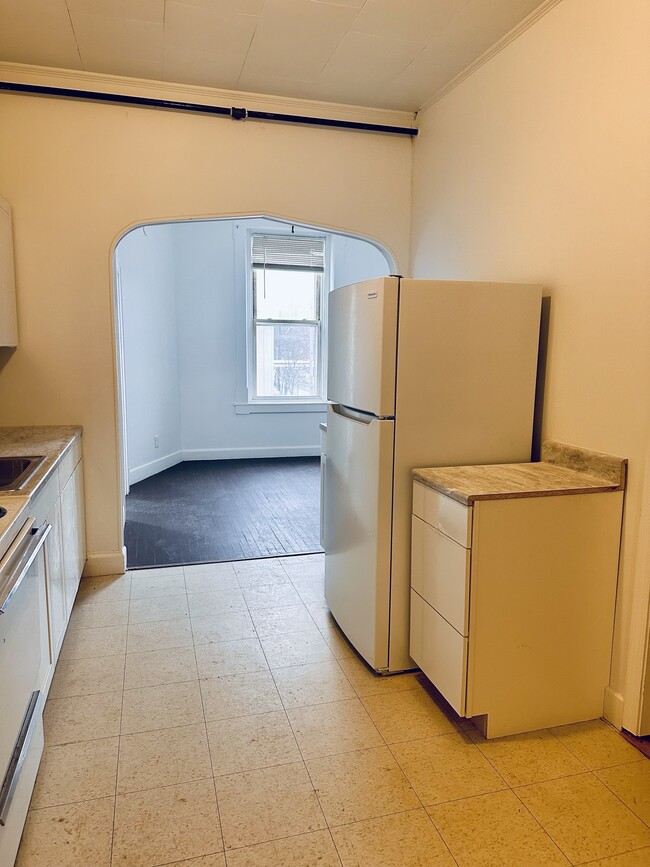 1214 Main St, Unit Apt. 1 in St Johnsbury, VT - Foto de edificio - Building Photo