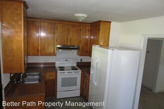 104 Secrest Ave in Belmont, NC - Building Photo - Building Photo