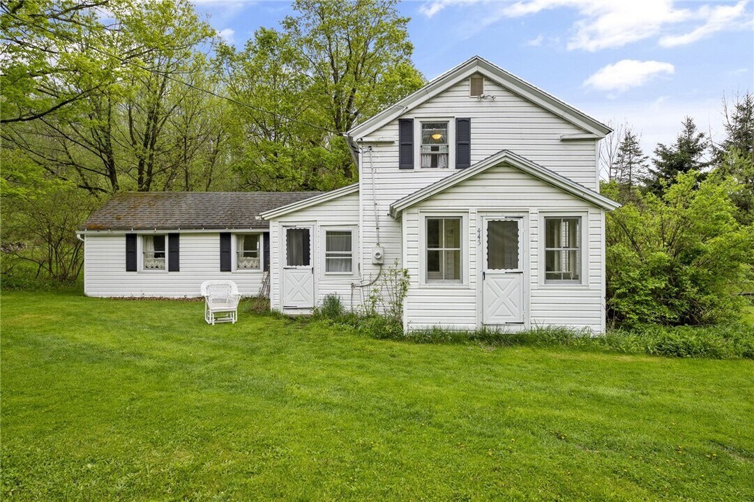 445 Old 76 Rd in Caroline, NY - Building Photo