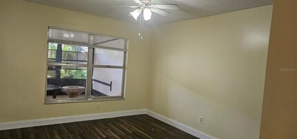 3120 E Tower Ct in Kissimmee, FL - Foto de edificio - Building Photo