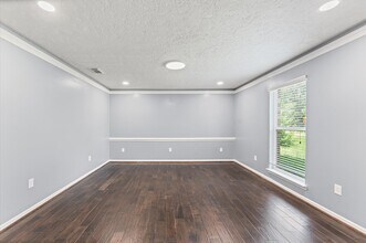 9611 Hearthwood Dr in Houston, TX - Building Photo - Building Photo