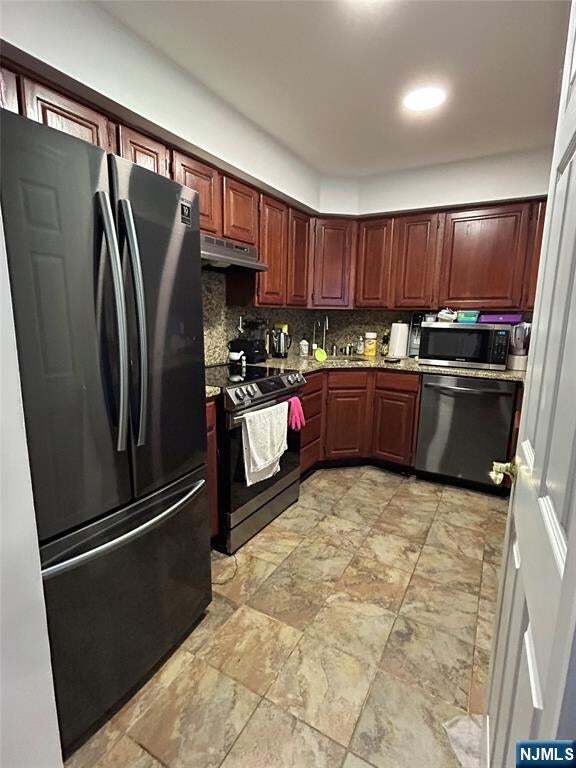 property at 517 Windsor Dr