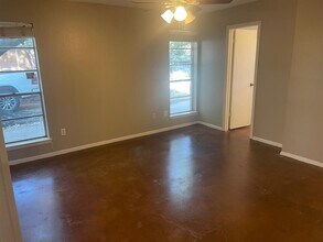 19327 Lazy Valley Dr in Katy, TX - Foto de edificio - Building Photo