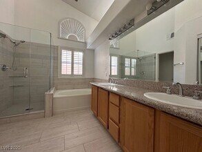 2009 Paradise Peak Dr in Las Vegas, NV - Building Photo - Building Photo