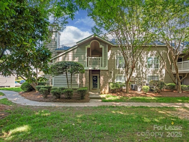 property at 5011 Sharon Rd