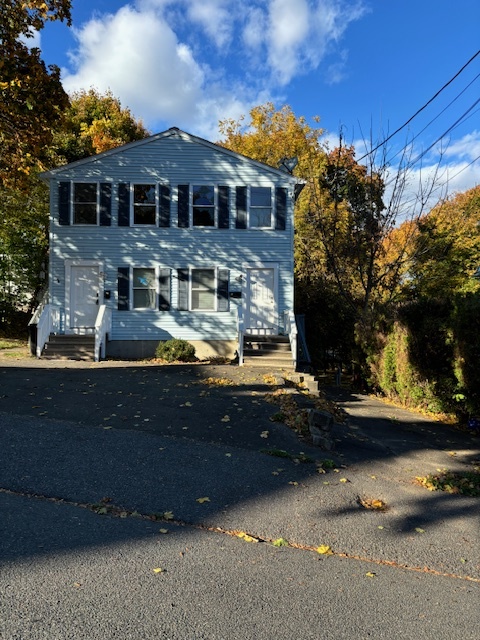 25 11th St, Unit 2nd in Derby, CT - Building Photo