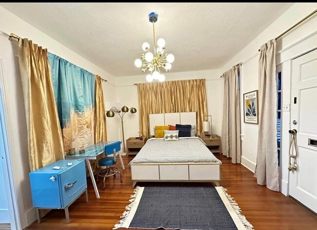 2151 Olive St in Baton Rouge, LA - Building Photo - Building Photo