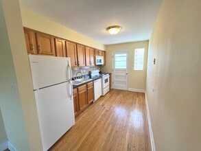 1427 Homestead Rd in La Grange Park, IL - Building Photo - Building Photo