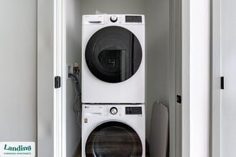 39 Railroad Ave, Unit 422 in Haverhill, MA - Building Photo - Building Photo