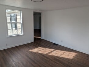 3296 Williamson Rd in Greencastle, PA - Building Photo - Building Photo