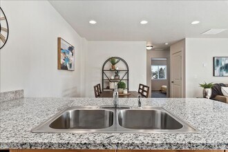 74 S Drifter Loop in Nampa, ID - Building Photo - Building Photo