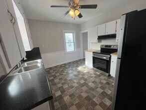 180 Gillett St in Fond du Lac, WI - Foto de edificio - Building Photo