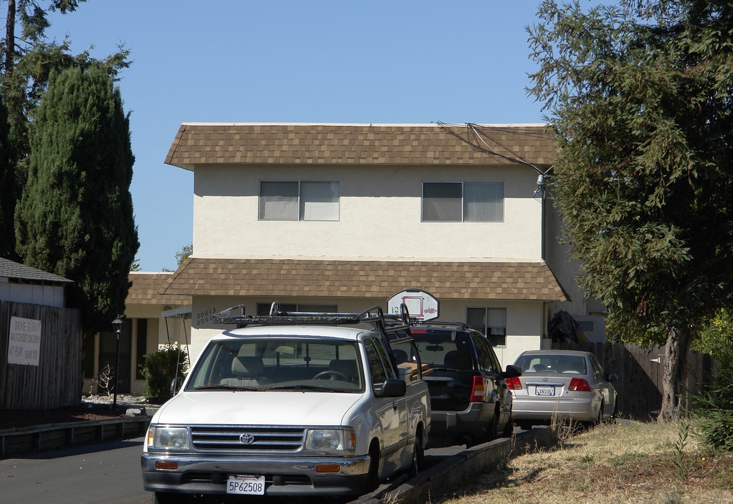 20611 Center St in Castro Valley, CA - Building Photo