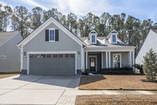 38 Wheelhouse Wy in Bluffton, SC - Building Photo