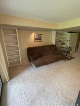 807 Greenhills Dr in Ann Arbor, MI - Building Photo - Building Photo