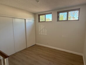 4608 Maytime Ln in Culver City, CA - Foto de edificio - Building Photo